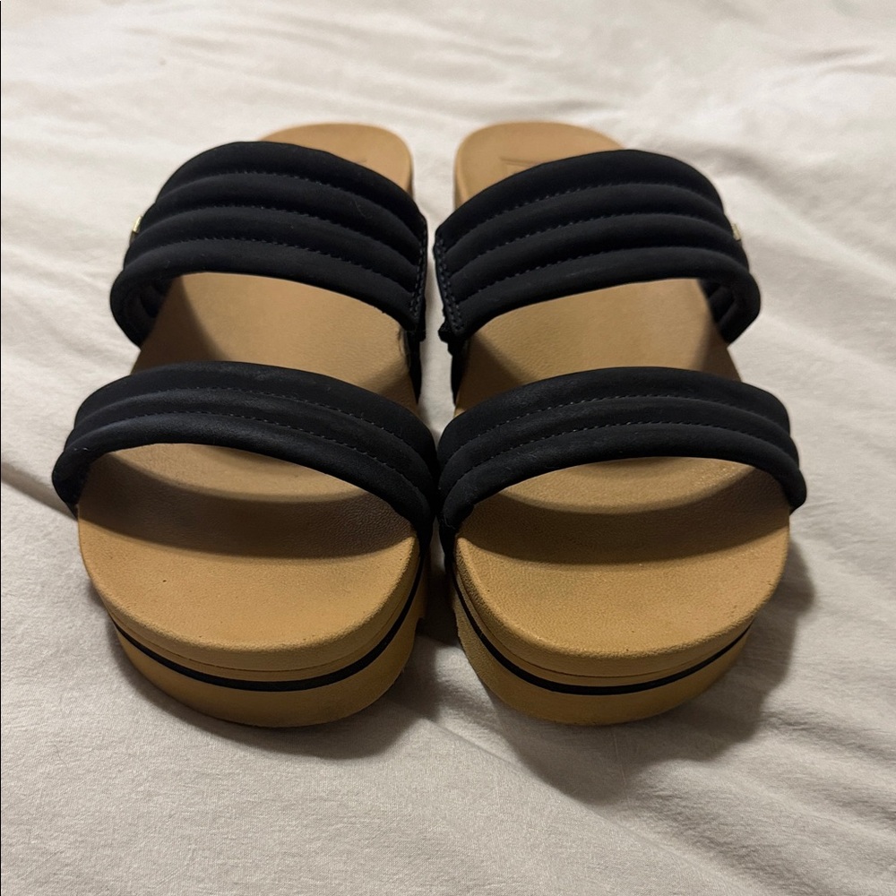 Reef Black and Tan Women's Sandals